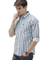 The Indian Garage Co Men Slim Fit Checkered Full Sleeves Spread Collar Casual Shirt