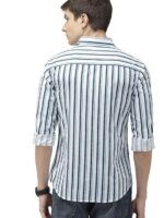 The Indian Garage Co Men Slim Fit Checkered Full Sleeves Spread Collar Casual Shirt