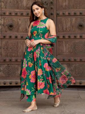 KLOSIA Women's Viscose Kurta and Pant with Dupatta Set